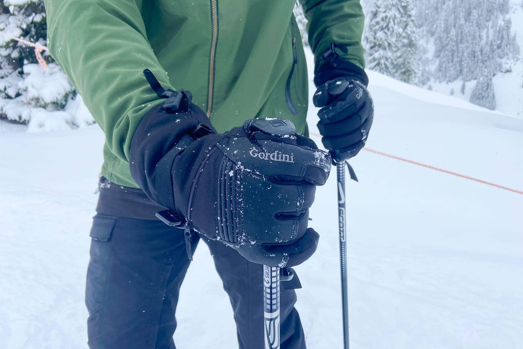 Best ski gloves for cold hands online